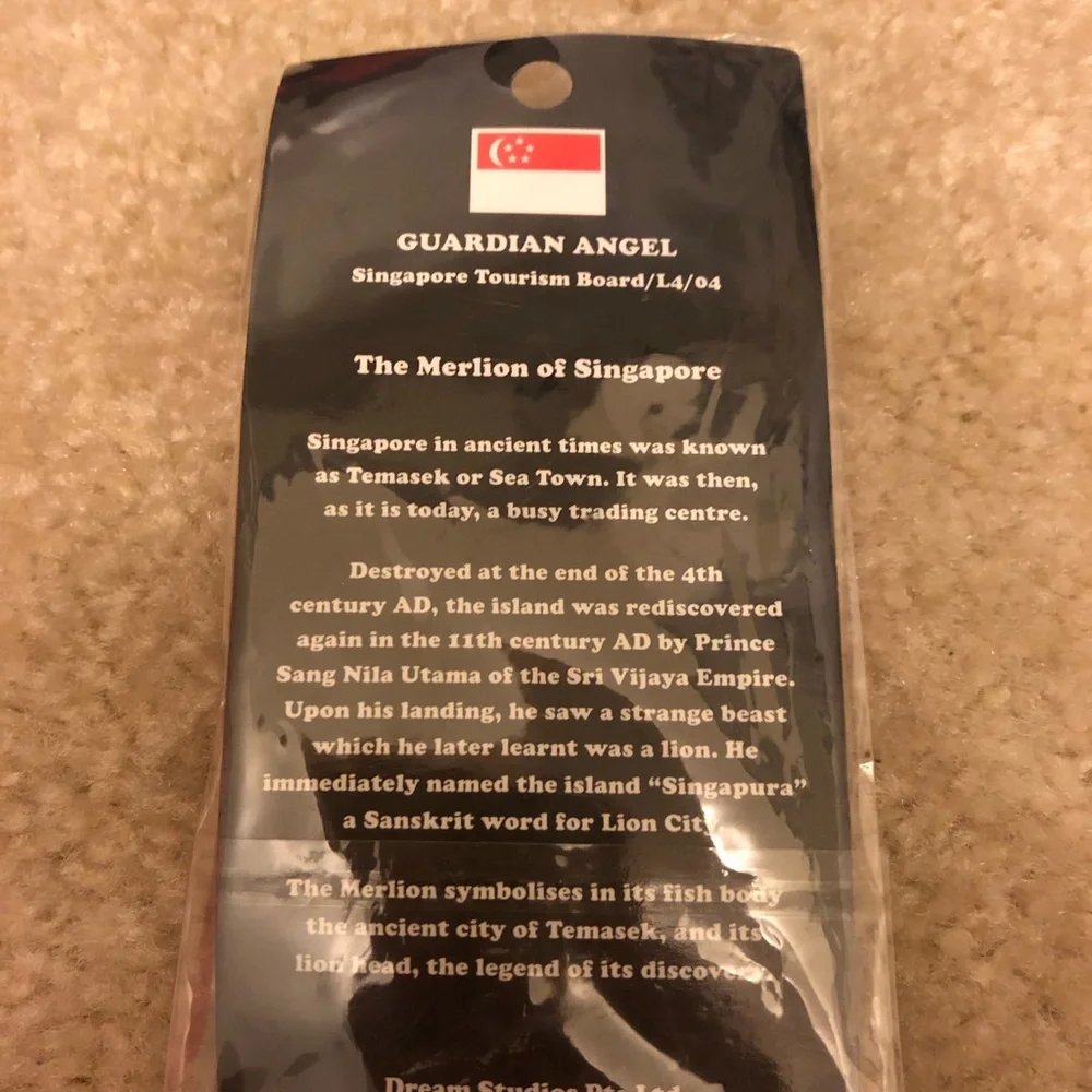 Singapore souvenirs pocket watch keychain vintage pocket watch